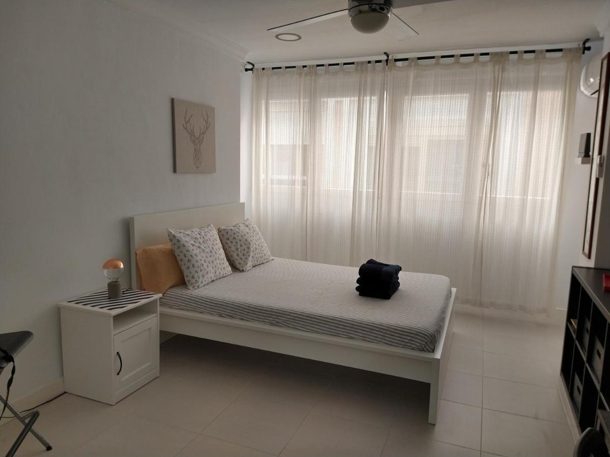 טורמולינוס Luminoso Y Moderno Estudio Plaza Andalucia מראה חיצוני תמונה